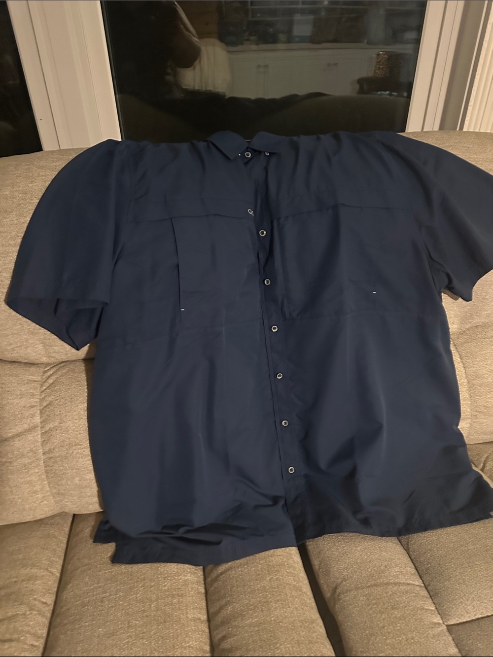 Casual Short-Sleeve Button-Down Shirt in Navy
